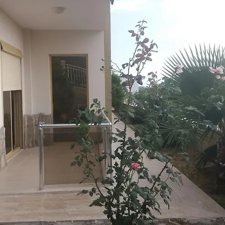 Panaroma Villalari 4*
