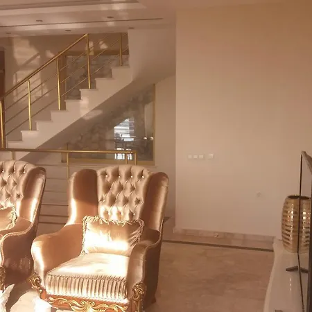 Ξενοδοχείο Panaroma Villalari 4*